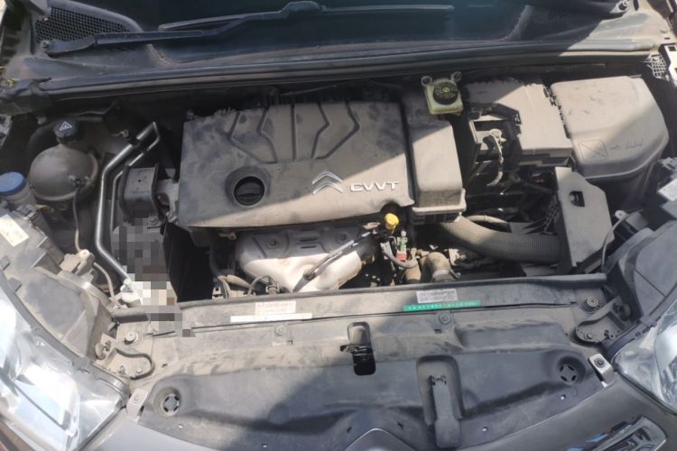 Used Citroen C4L 2013 1.8L Automatic Enjoyment Edition Engine Bay