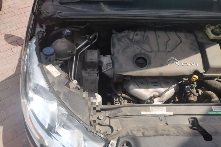 Used Citroen C4L 2013 1.8L Automatic Enjoyment Edition Engine Bay Right
