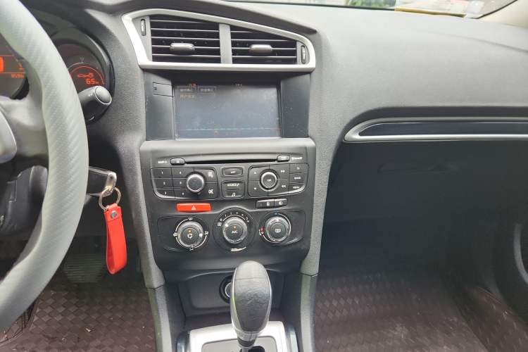 Used Citroen C4L 2014 1.8L Intelligent Drive Automatic Enjoyment Model Audio And AC Panel