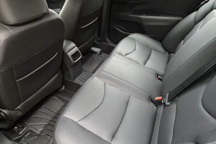 Used Citroen C4L 2014 1.8L Intelligent Drive Automatic Enjoyment Model Interior 3
