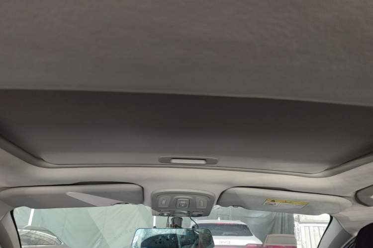 Used Citroen C4L 2014 1.8L Intelligent Drive Manual Enjoyment Model Headliner
