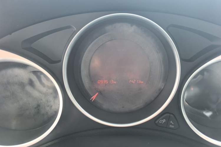 Used Citroen C4L 2014 1.6THP Intelligent Drive Automatic Dynamic Model Interior 7
