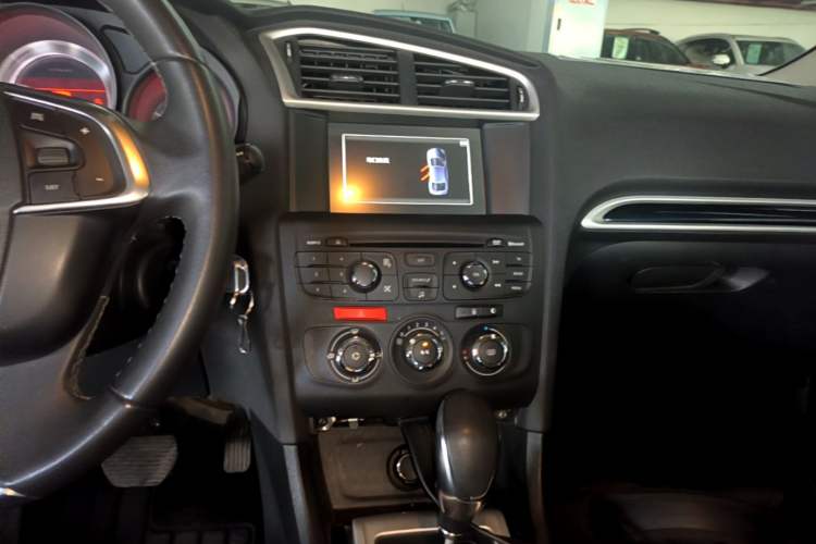 Used Citroen C4L 2014 1.8L Intelligent Drive Automatic Enjoyment Model Audio And AC Panel