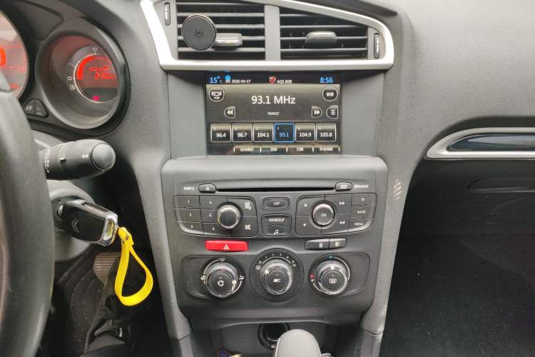 Used Citroen C4L 2014 1.8L Intelligent Drive Automatic Enjoyment Model Audio And AC Panel
