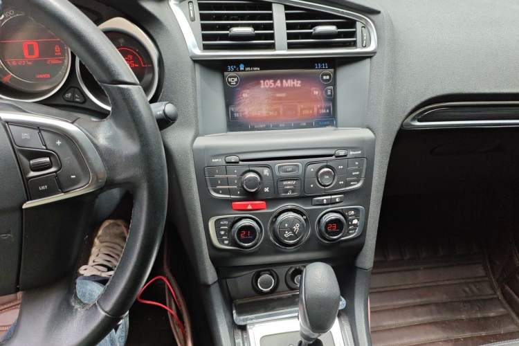Used Citroen C4L 2014 1.8L Intelligent Drive Automatic Dynamic Model Audio And AC Panel