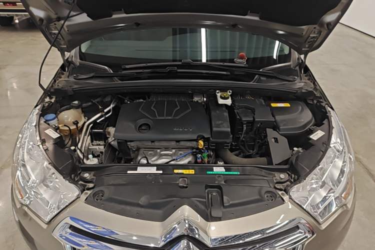Used Citroen C4L 2014 1.8L Intelligent Drive Manual Version – Dynamic Edition Engine Bay