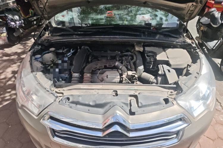 Used Citroen C4L 2014 1.6THP Intelligent Drive Automatic Dynamic Model Engine Bay