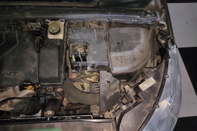 Used Citroen C4L 2014 1.8L Intelligent Drive Automatic Enjoyment Model Engine Bay Left