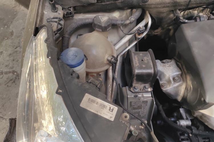 Used Citroen C4L 2014 1.8L Intelligent Drive Automatic Enjoyment Model Engine Bay Right