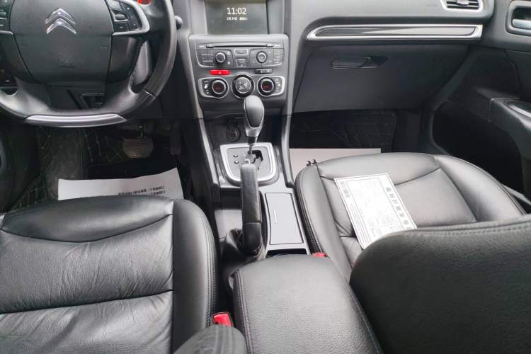 Used Citroen C4L 2014 1.6THP Intelligent Drive Automatic Dynamic Model Gear Lever