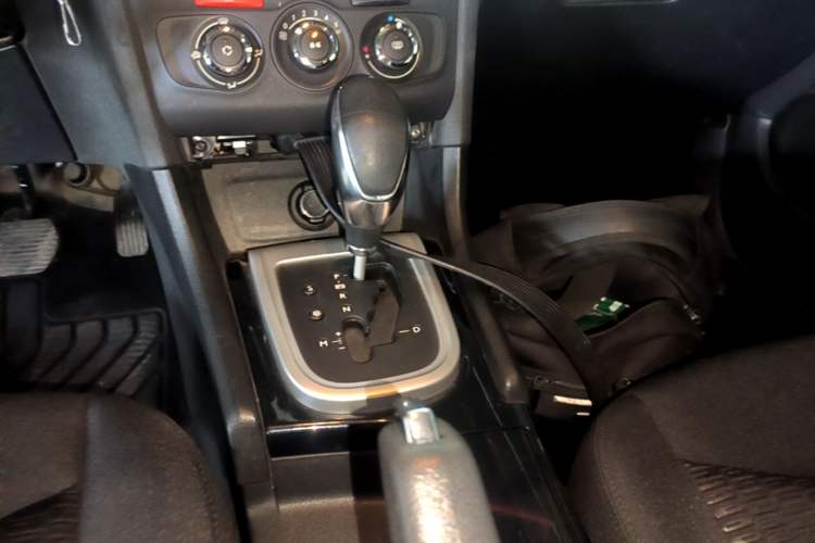 Used Citroen C4L 2014 1.8L Intelligent Drive Automatic Enjoyment Model Gear Lever