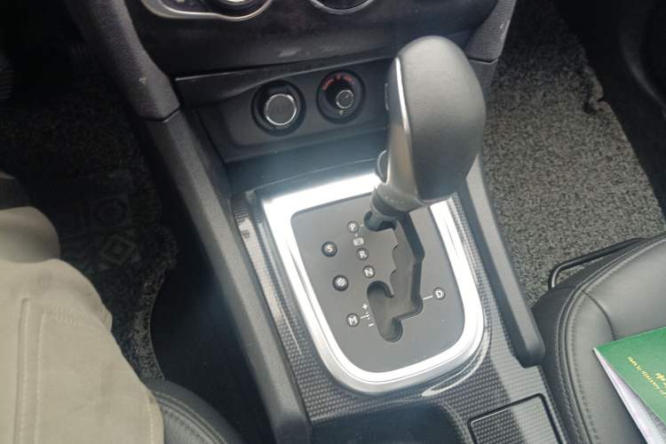 Used Citroen C4L 2014 1.6THP Intelligent Drive Automatic Dynamic Model Gear Lever