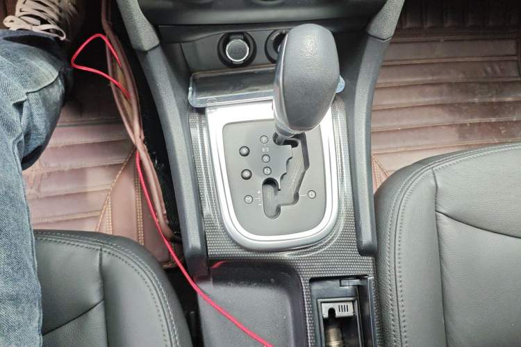 Used Citroen C4L 2014 1.8L Intelligent Drive Automatic Dynamic Model Gear Lever