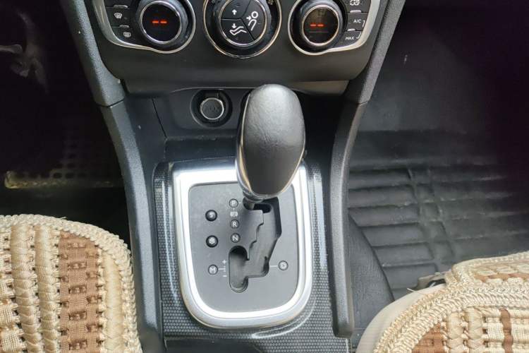 Used Citroen C4L 2014 1.8L Intelligent Drive Automatic Dynamic Model Gear Lever
