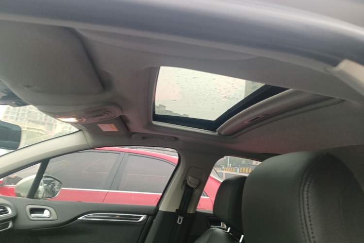 Used Citroen C4L 2014 1.6THP Intelligent Drive Automatic Dynamic Model Headliner