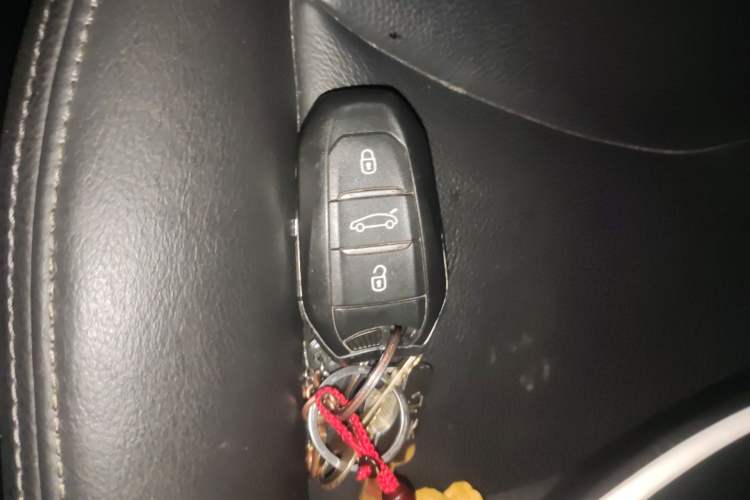 Used Citroen C4L 2014 1.6THP Intelligent Drive Automatic Dynamic Model Interior 1