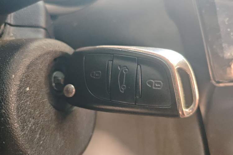 Used Citroen C4L 2014 1.8L Intelligent Drive Automatic Enjoyment Model Interior 1