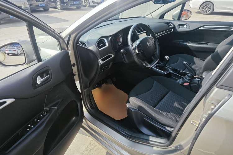 Used Citroen C4L 2014 1.8L Intelligent Drive Manual Enjoyment Model Interior 6