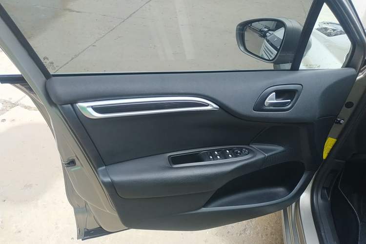 Used Citroen C4L 2014 1.6THP Intelligent Drive Automatic Dynamic Model Left Front Door Interior