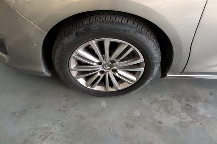 Used Citroen C4L 2014 1.8L Intelligent Drive Automatic Enjoyment Model Left Front Wheel Hub