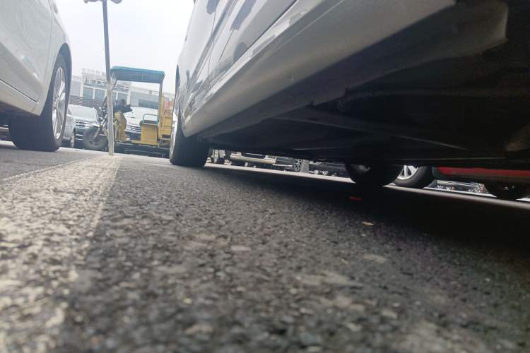 Used Citroen C4L 2014 1.6THP Intelligent Drive Automatic Dynamic Model Left Side Sill