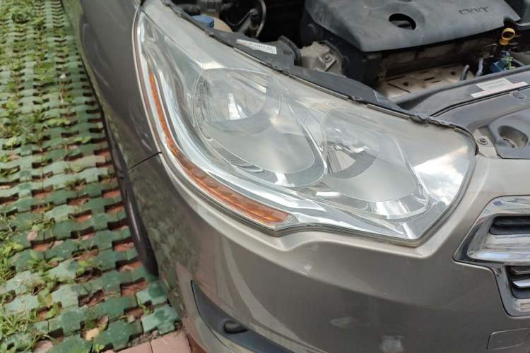 Used Citroen C4L 2014 1.8L Intelligent Drive Automatic Dynamic Model Right Front Headlight