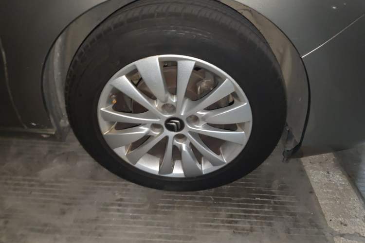 Used Citroen C4L 2014 1.8L Intelligent Drive Automatic Enjoyment Model Right Front Wheel Hub