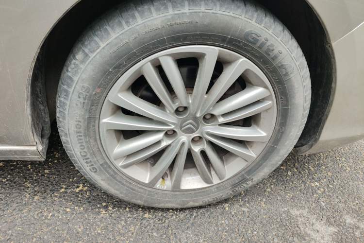 Used Citroen C4L 2014 1.8L Intelligent Drive Automatic Enjoyment Model Right Front Wheel Hub