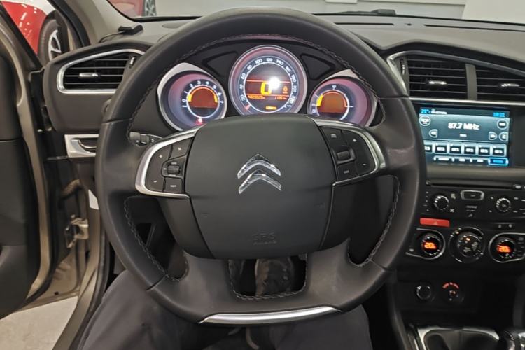 Used Citroen C4L 2014 1.8L Intelligent Drive Manual Version – Dynamic Edition Steering Wheel