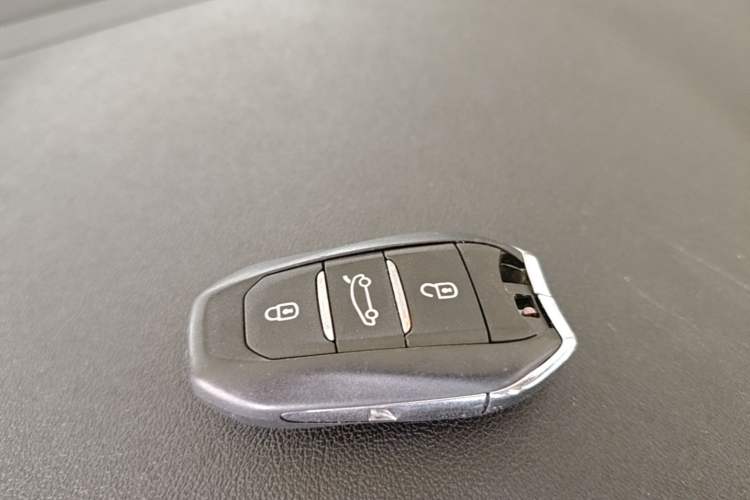 Used Citroen C4L 2014 1.6THP Intelligent Drive Automatic Dynamic Model Vehicle Key