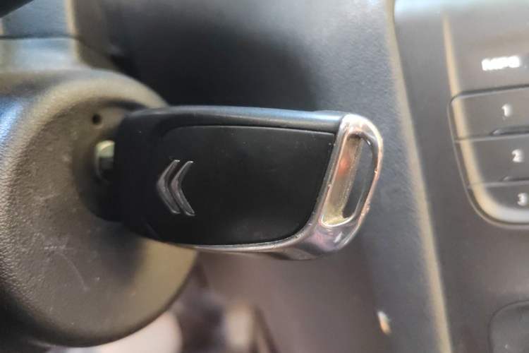 Used Citroen C4L 2014 1.8L Intelligent Drive Automatic Enjoyment Model Vehicle Key