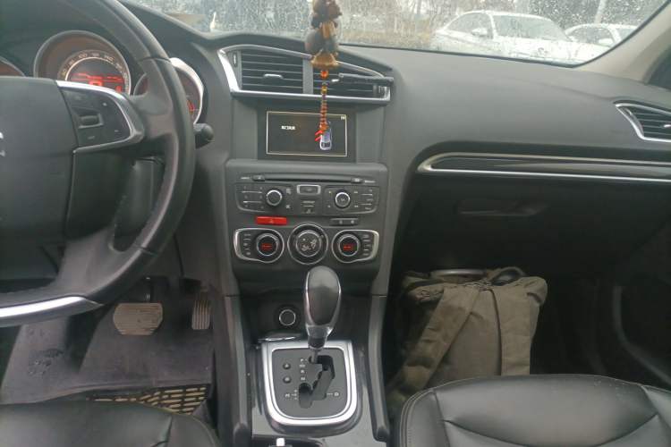 Used Citroen C4L 2014 1.6THP Intelligent Drive Automatic Dynamic Model Audio And AC Panel
