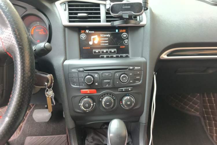 Used Citroen C4L 2014 1.8L Intelligent Drive Automatic Enjoyment Model Audio And AC Panel