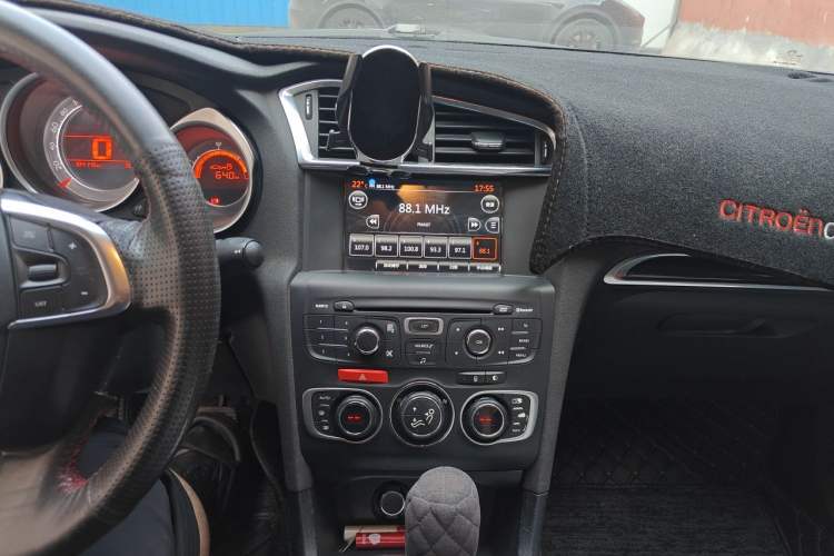 Used Citroen C4L 2014 1.6THP Intelligent Drive Automatic Dynamic Model Audio And AC Panel