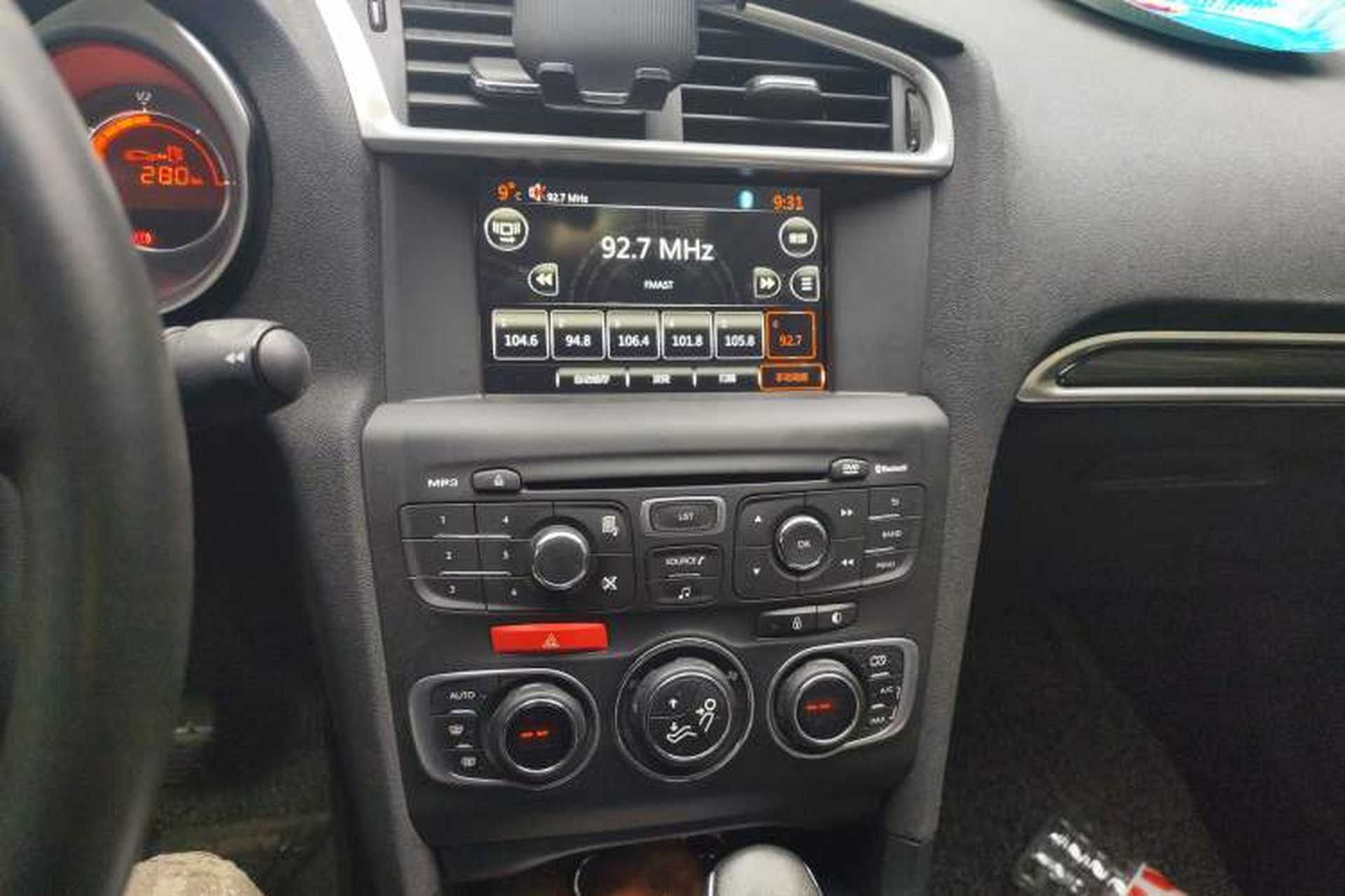 Used Citroen C4L 2014 1.8L Intelligent Drive Automatic Dynamic Model Audio And AC Panel