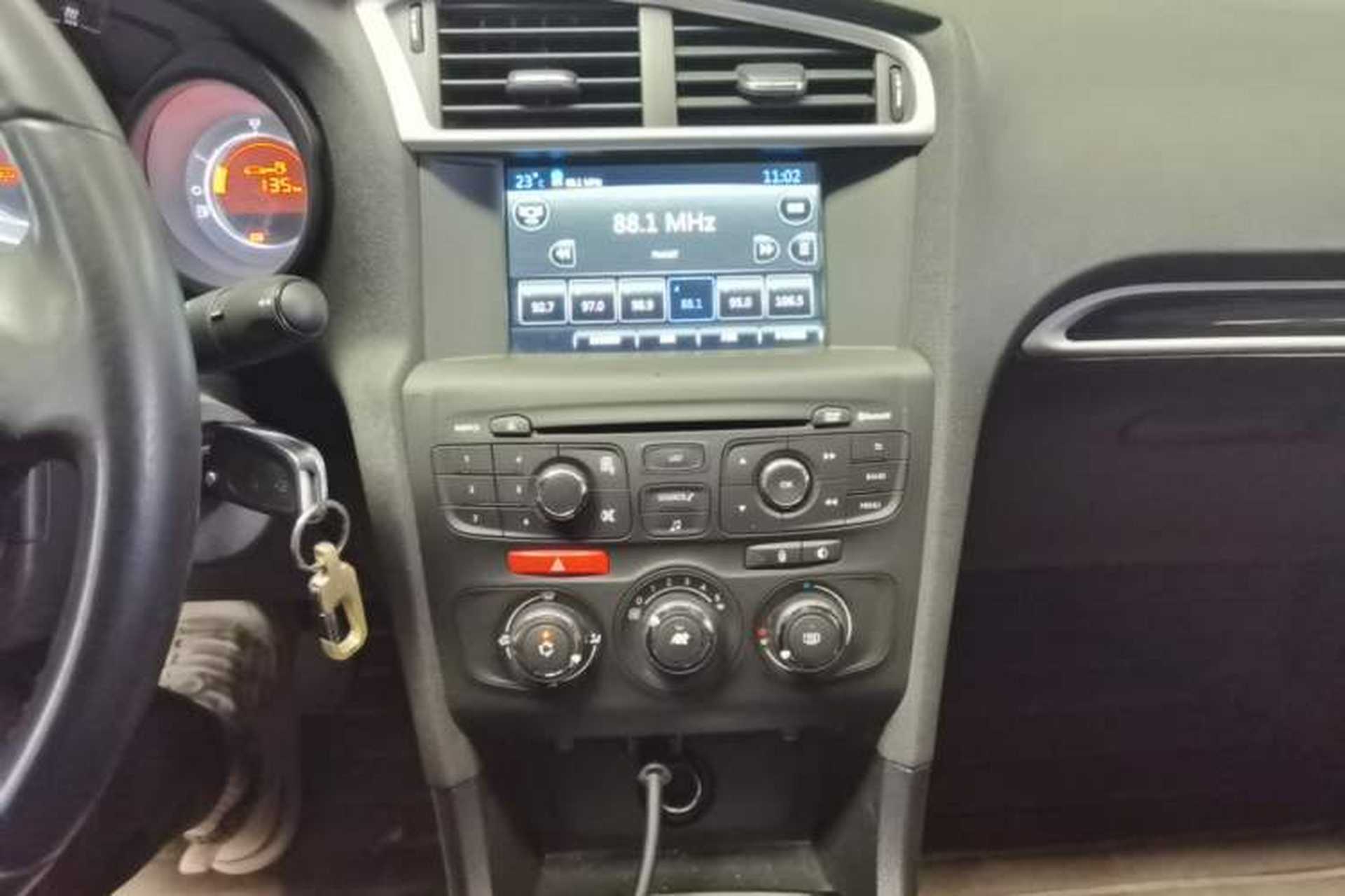 Used Citroen C4L 2014 1.8L Intelligent Drive Manual Enjoyment Model Audio And AC Panel