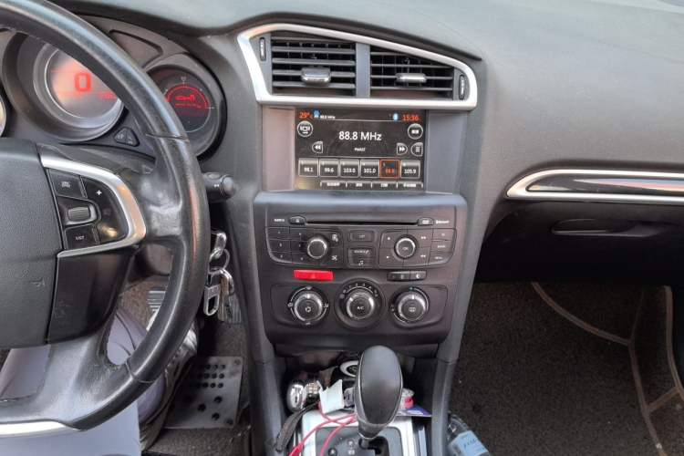 Used Citroen C4L 2014 1.8L Intelligent Drive Automatic Enjoyment Model Audio And AC Panel