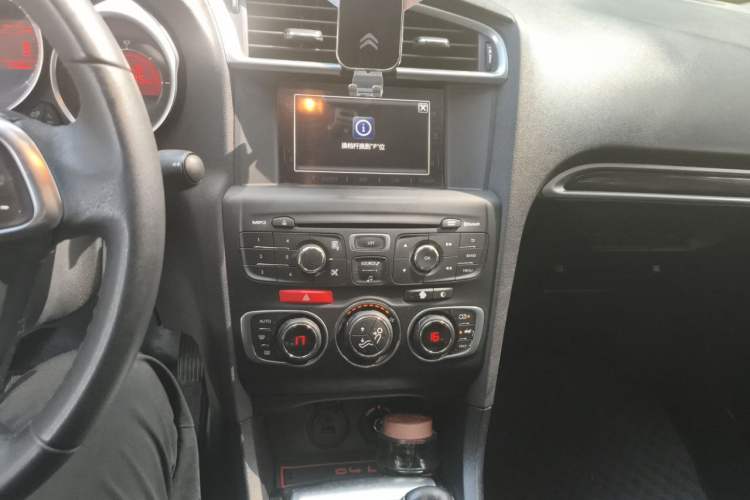 Used Citroen C4L 2014 1.6THP Intelligent Drive Automatic Dynamic Model Audio And AC Panel