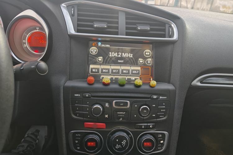 Used Citroen C4L 2014 1.6THP Intelligent Drive Automatic Dynamic Model Audio And AC Panel