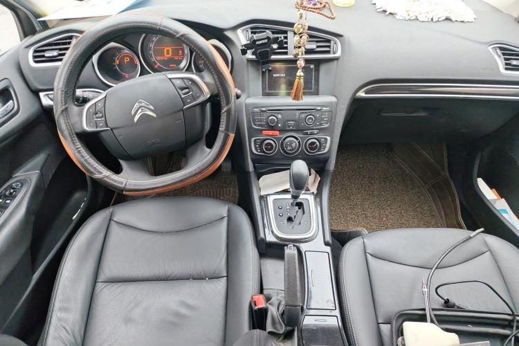 Used Citroen C4L 2014 1.8L Intelligent Drive Automatic Dynamic Model Center Console