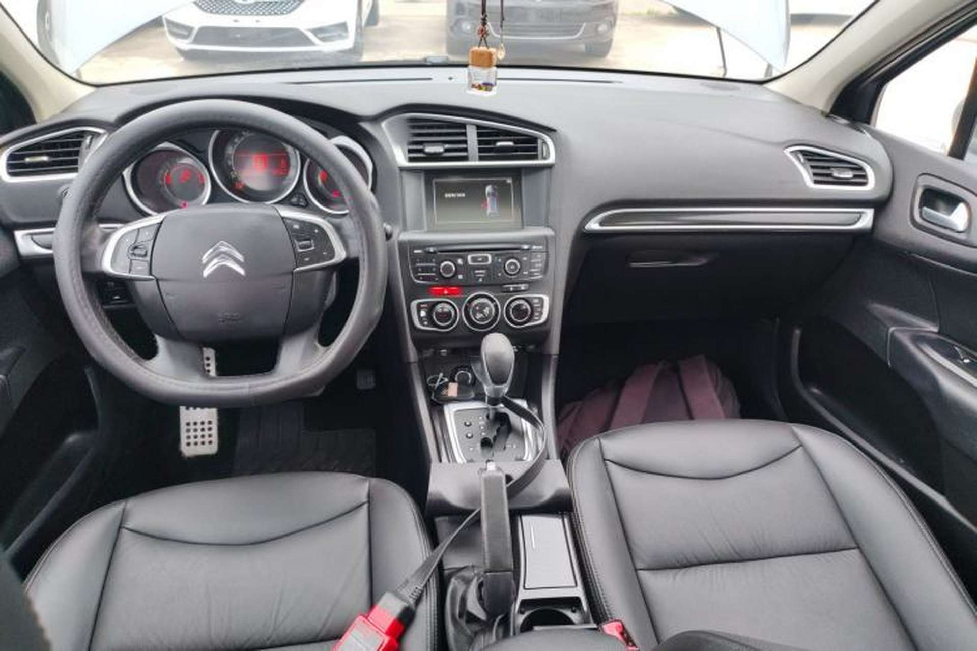 Used Citroen C4L 2014 1.8L Intelligent Drive Automatic Dynamic Model Center Console