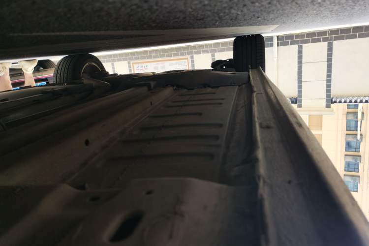 Used Citroen C4L 2014 1.6THP Intelligent Drive Automatic Dynamic Model Chassis Front Right