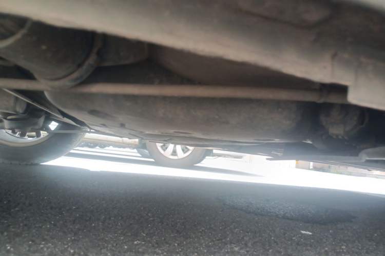 Used Citroen C4L 2014 1.8L Intelligent Drive Manual Version – Dynamic Edition Chassis Rear Right