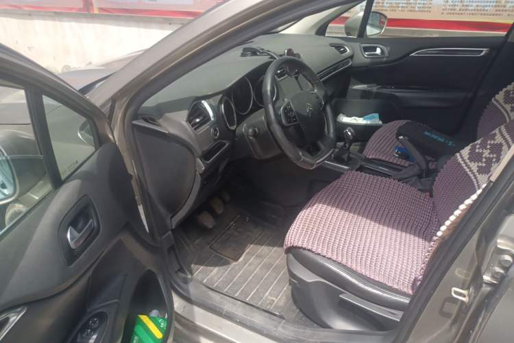 Used Citroen C4L 2014 1.8L Intelligent Drive Manual Version – Dynamic Edition Driver Seat