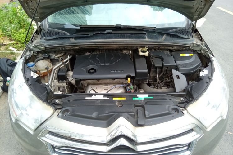 Used Citroen C4L 2014 1.8L Intelligent Drive Manual Version – Dynamic Edition Engine Bay