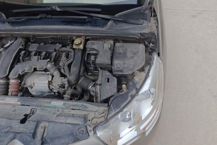 Used Citroen C4L 2014 1.6THP Intelligent Drive Automatic Dynamic Model Engine Bay Left