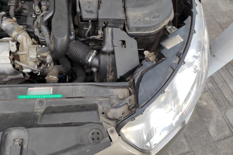 Used Citroen C4L 2014 1.6THP Intelligent Drive Automatic Dynamic Model Engine Bay Left