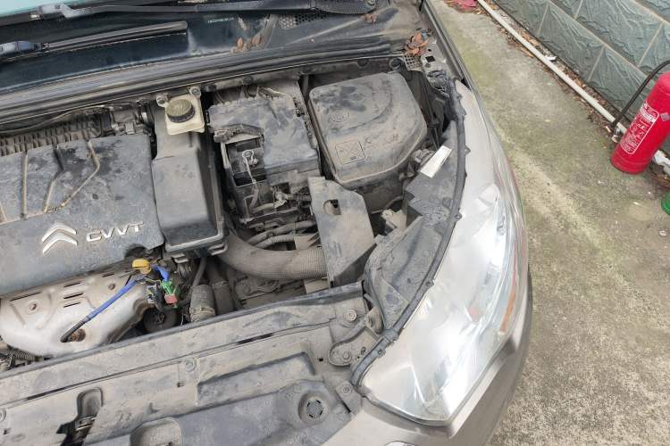 Used Citroen C4L 2014 1.8L Intelligent Drive Manual Version – Dynamic Edition Engine Bay Left