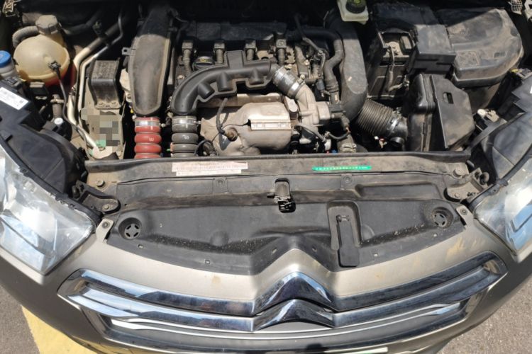 Used Citroen C4L 2014 1.6THP Intelligent Drive Automatic Dynamic Model Engine Bay