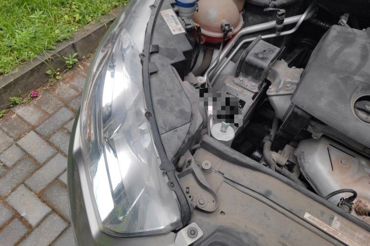 Used Citroen C4L 2014 1.8L Intelligent Drive Automatic Dynamic Model Engine Bay Right